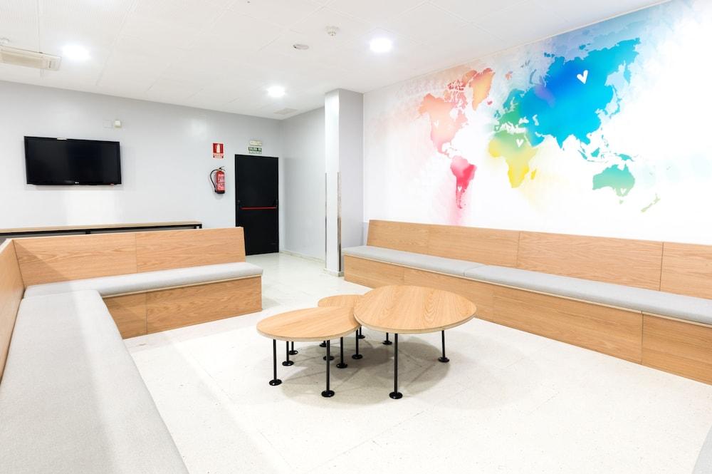 Hostal Welcome Madrid Exterior foto