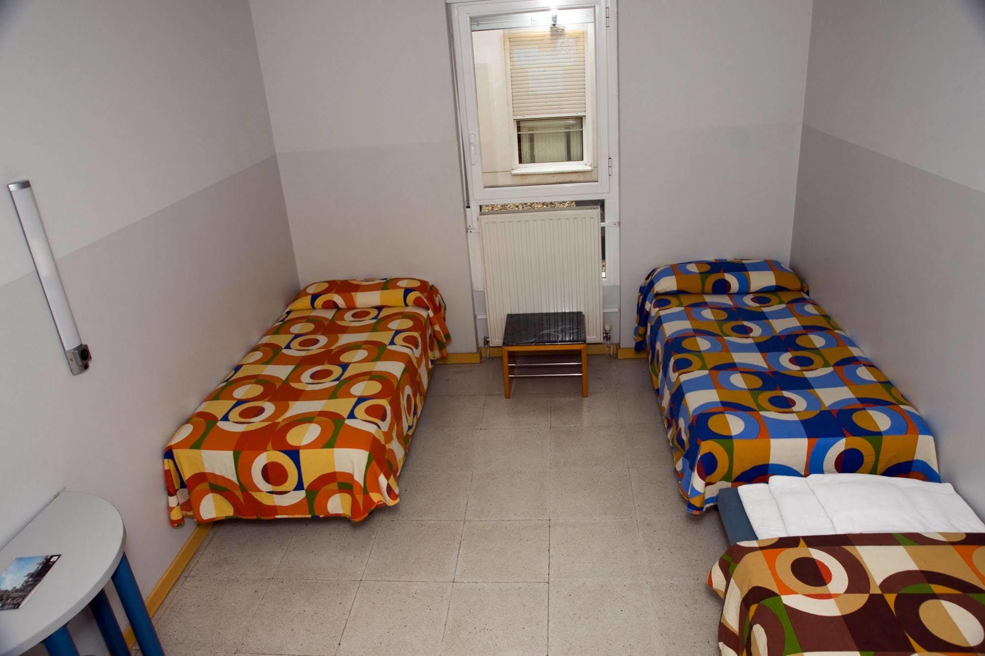 Hostal Welcome Madrid Exterior foto