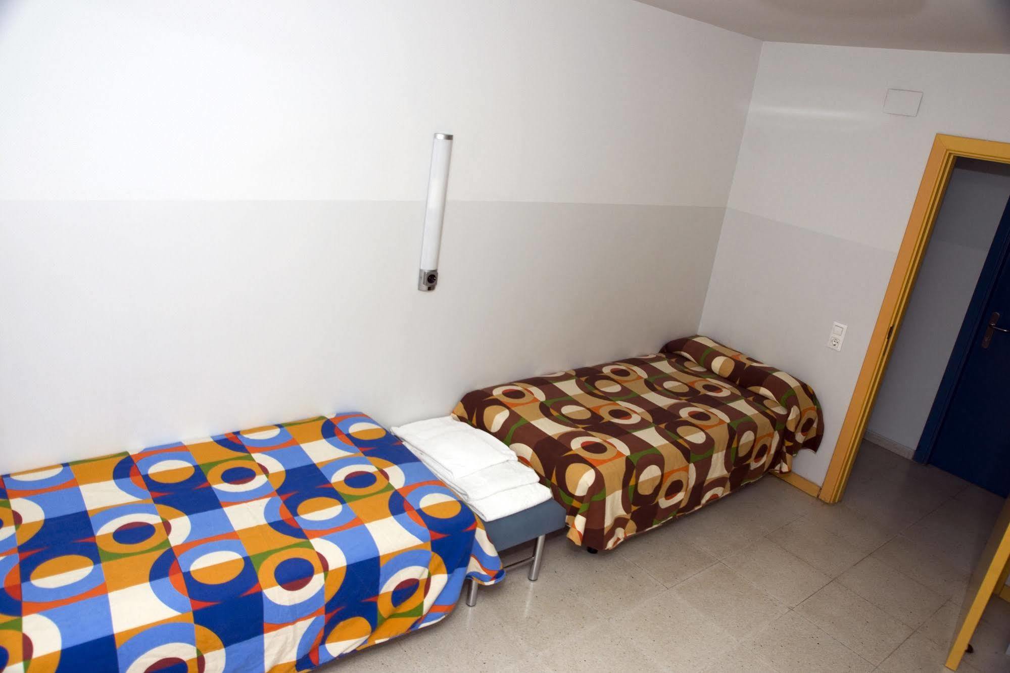Hostal Welcome Madrid Exterior foto