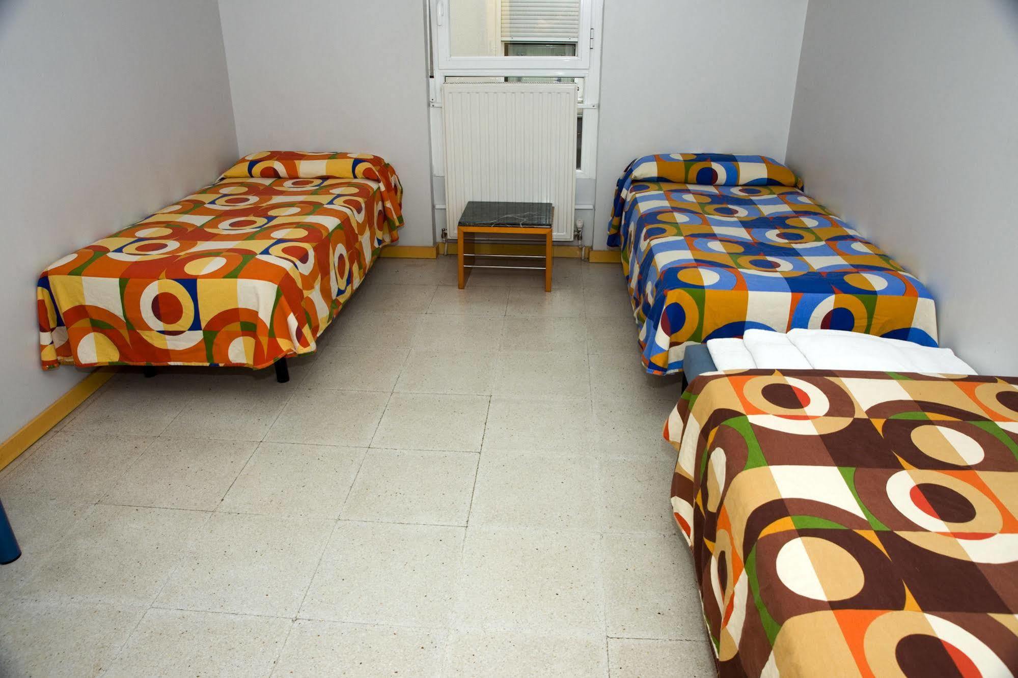 Hostal Welcome Madrid Exterior foto